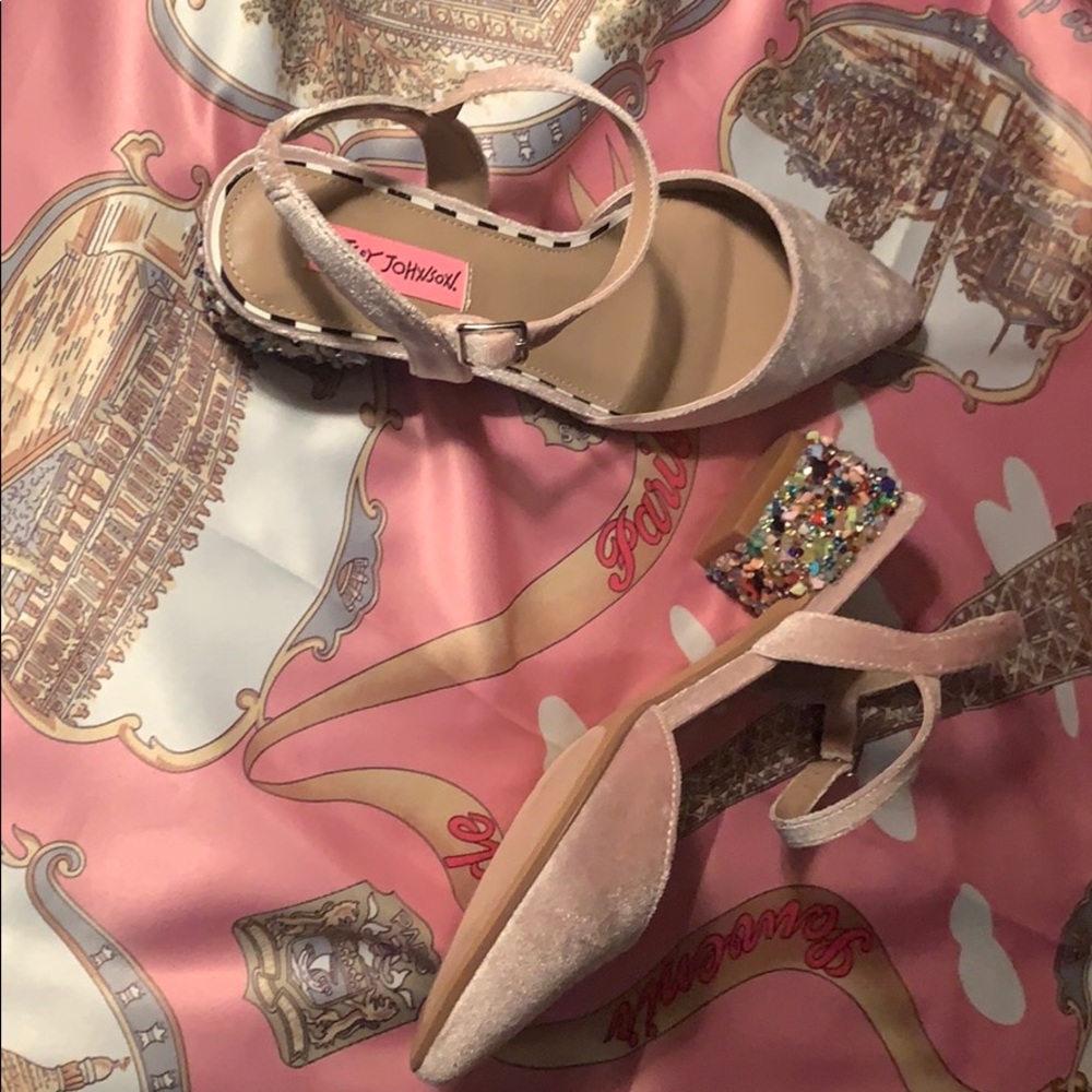 Betsey Johnson -blush velvet never worn